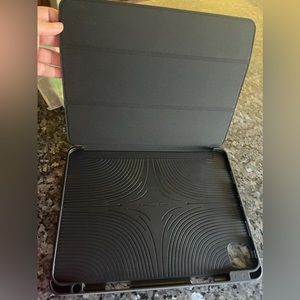 Protective tablet case